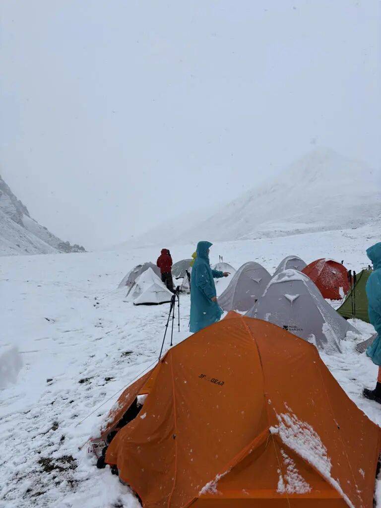 :高山雪山二把刀与山难MG不朽情缘邹蓝户外(图1) :高山雪山二把刀与山难MG不朽情缘邹蓝户外(图1)